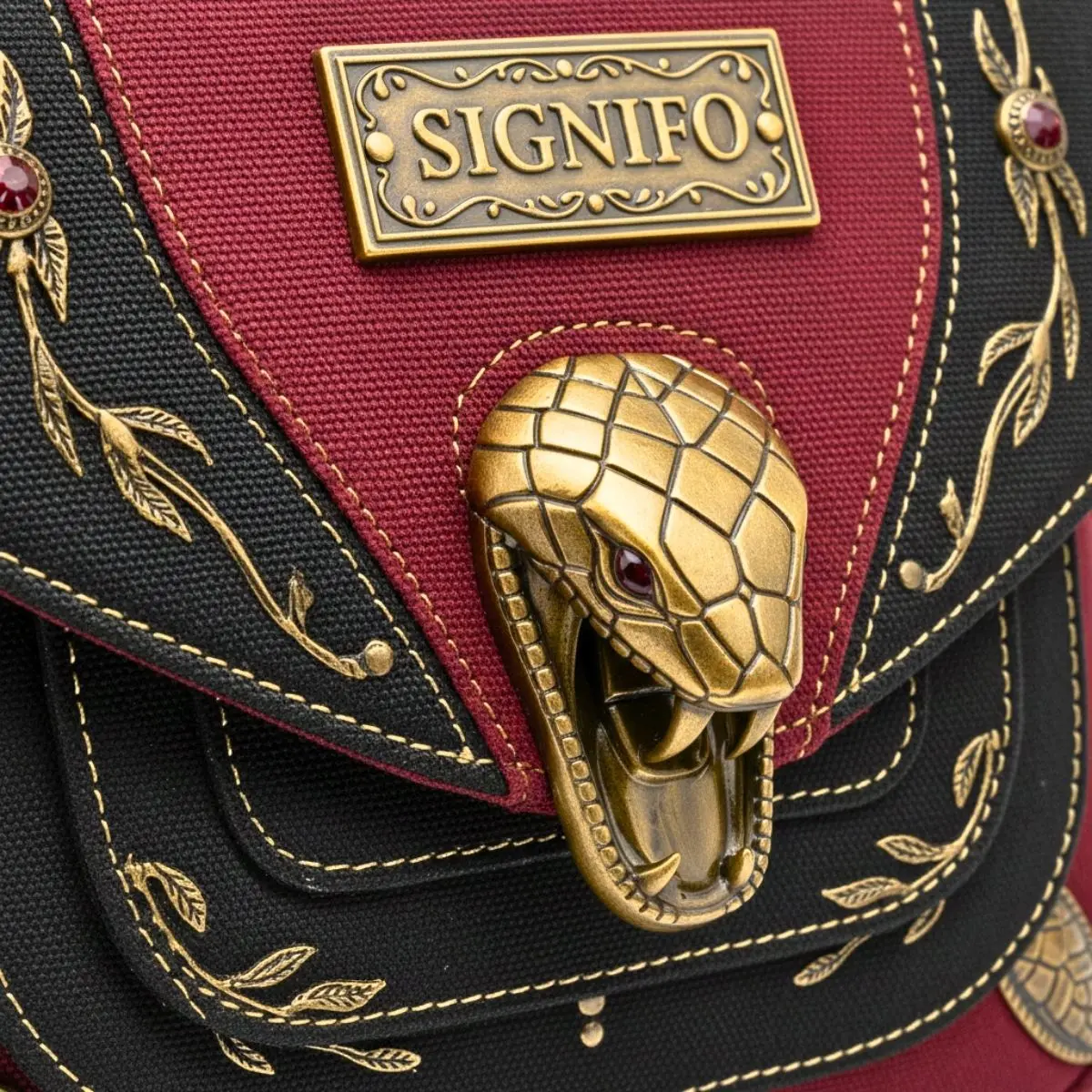 Tampil Berani dan Mitologis: Memperkenalkan Tas Selempang "Basilisk's Embrace" dari Signifo Canvas